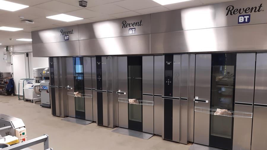 UZ LEUVEN BLINKT UIT MET SPLINTERNIEUWE BAKKERIJ