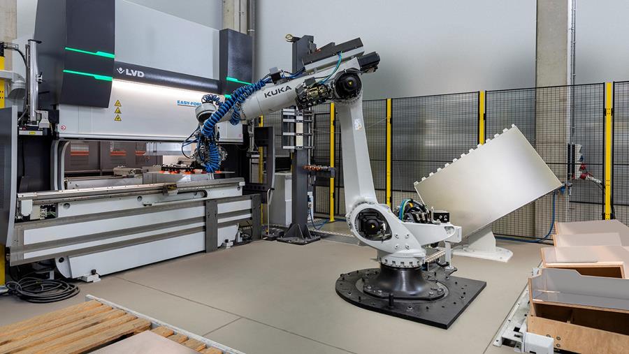 Cinq étapes pour choisir le bon système de pliage robotisé
